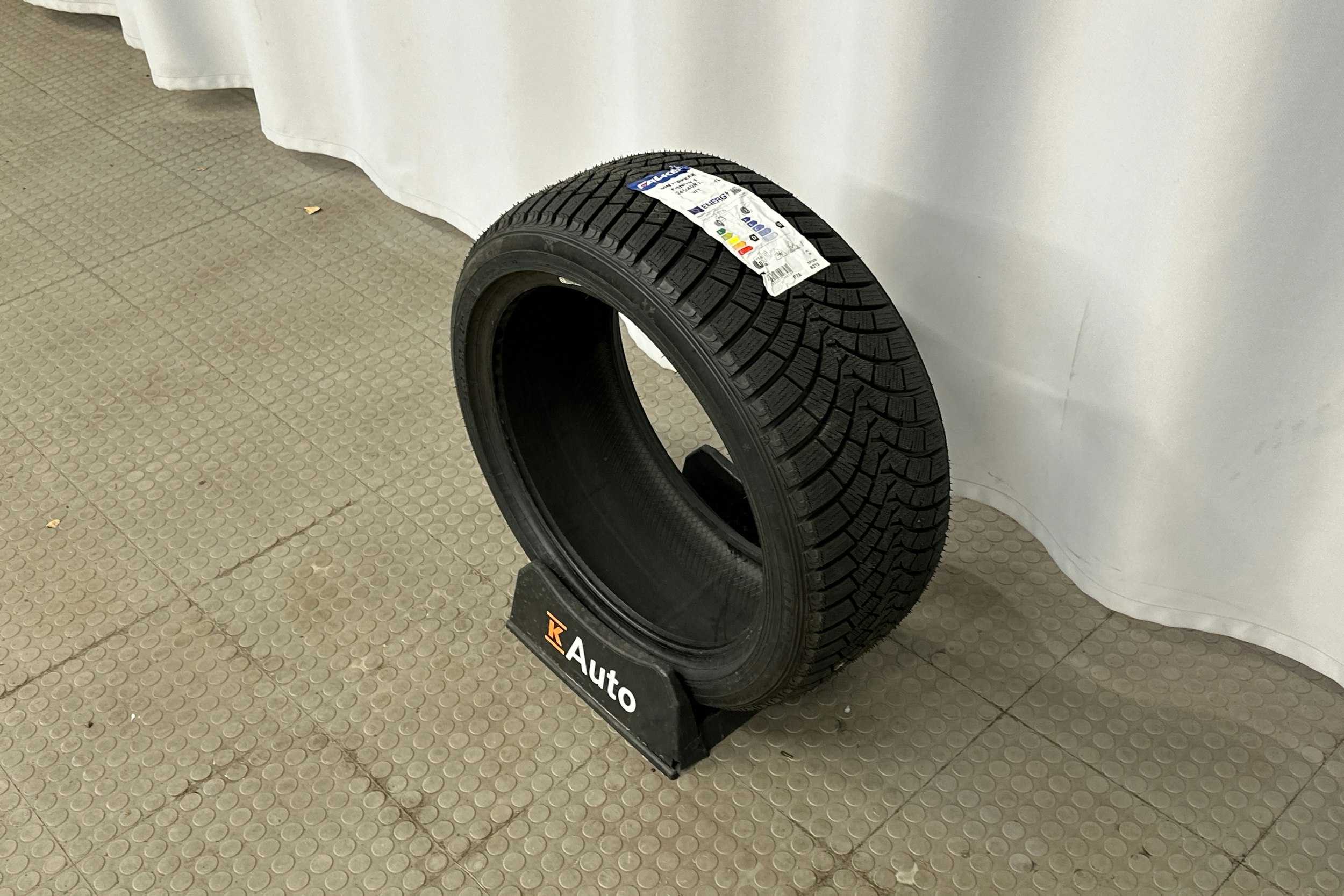 valkoinen Skoda Octavia 2024 kuva 13.