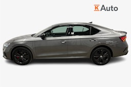 harmaa Skoda Octavia 2024 kuva 6.