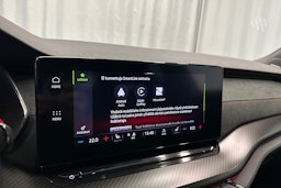 harmaa Skoda Octavia 2024 kuva 20.