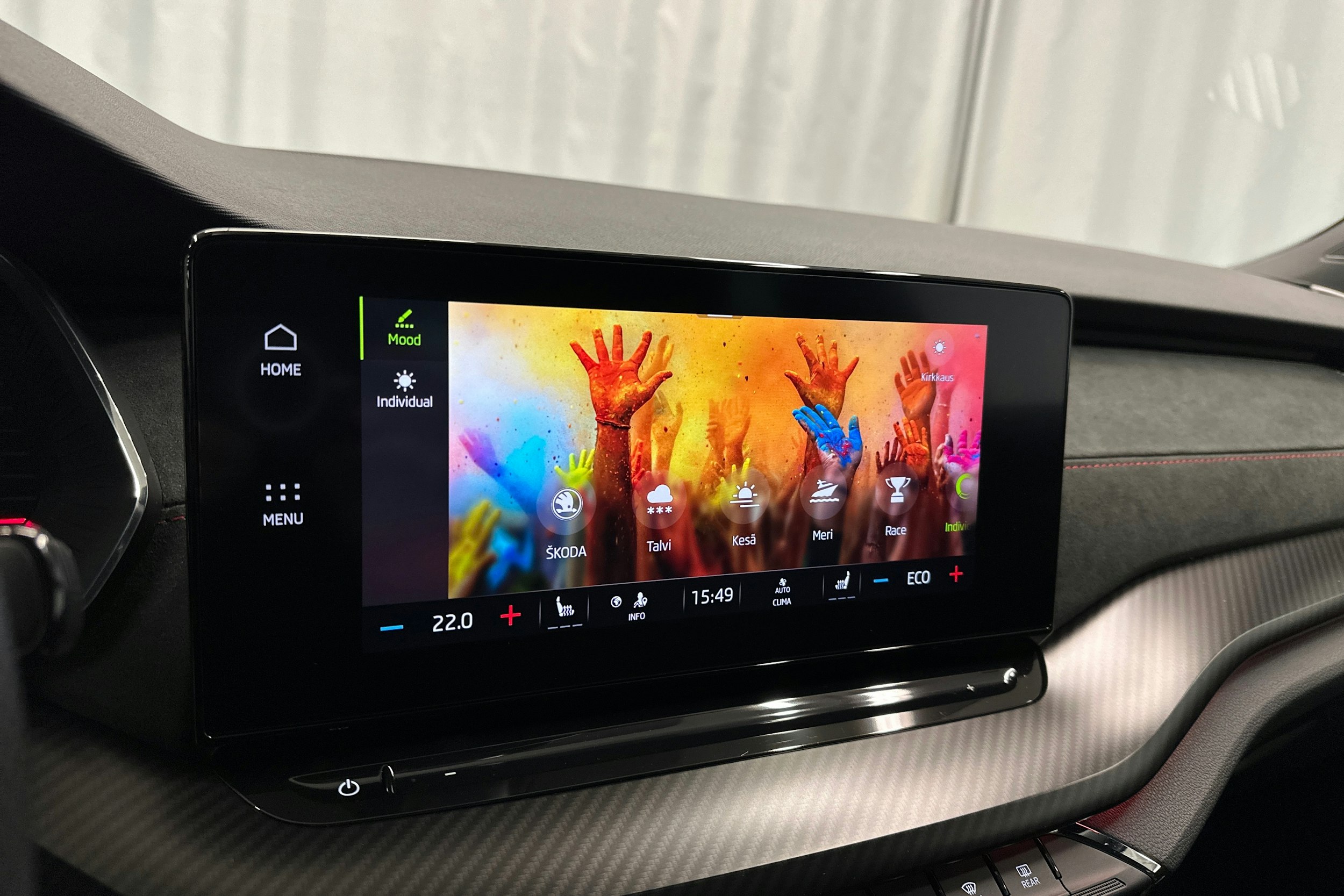 harmaa Skoda Octavia 2024 kuva 23.