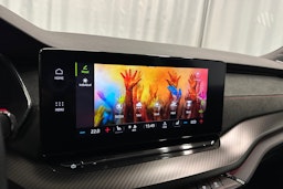 harmaa Skoda Octavia 2024 kuva 23.