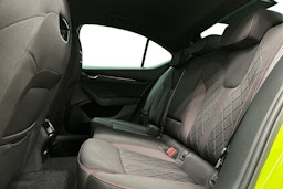 vihreä Skoda Octavia 2024 kuva 10.