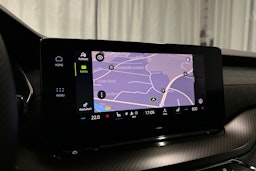 vihreä Skoda Octavia 2024 kuva 17.