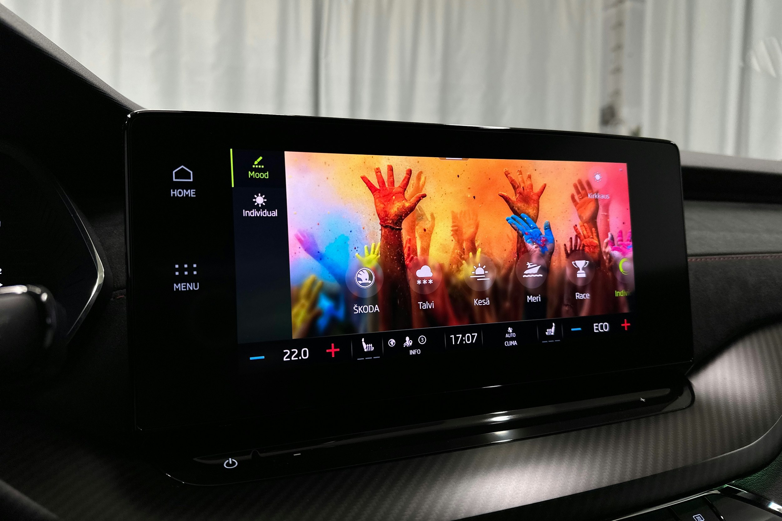 vihreä Skoda Octavia 2024 kuva 22.