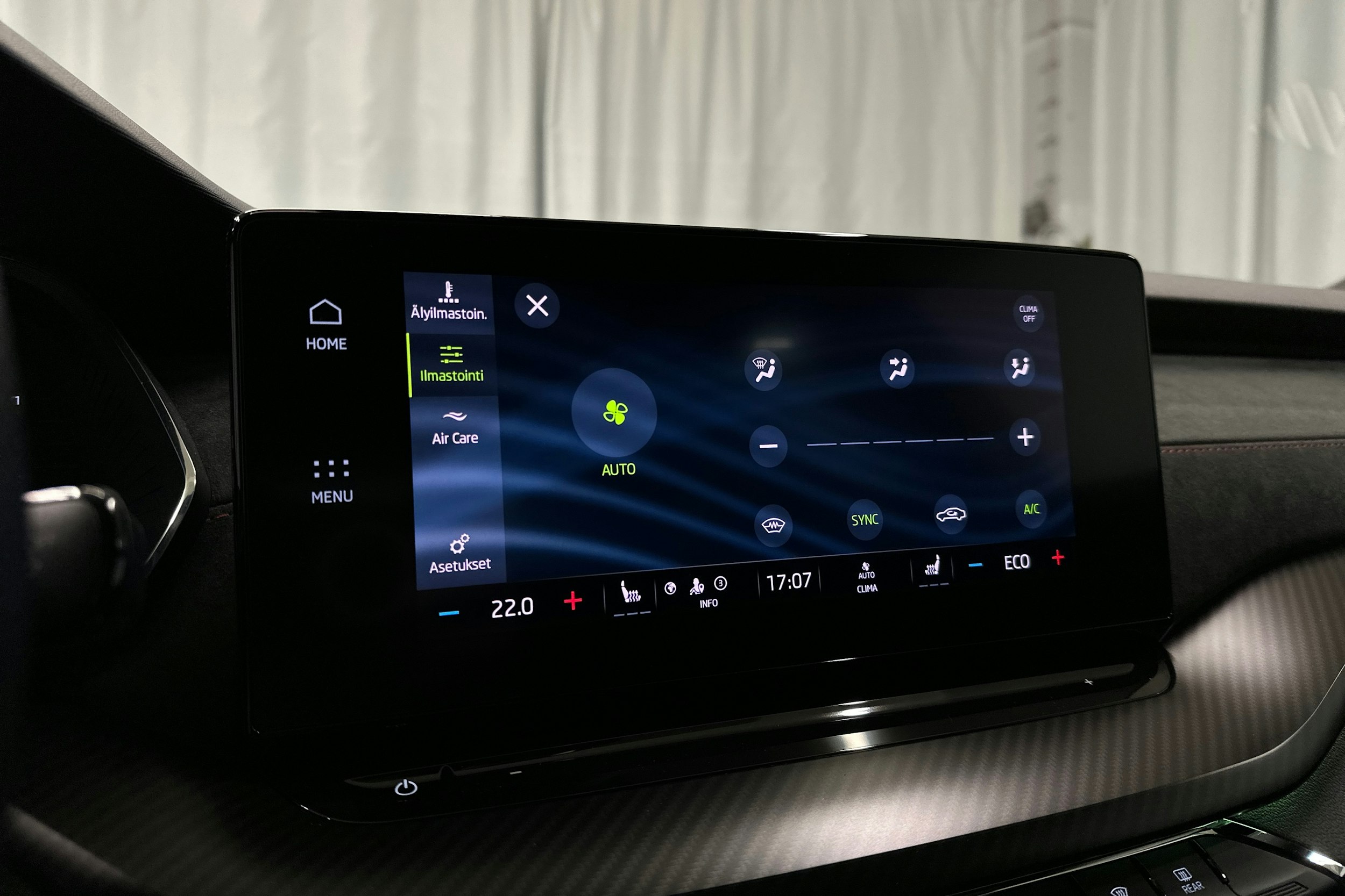 vihreä Skoda Octavia 2024 kuva 23.