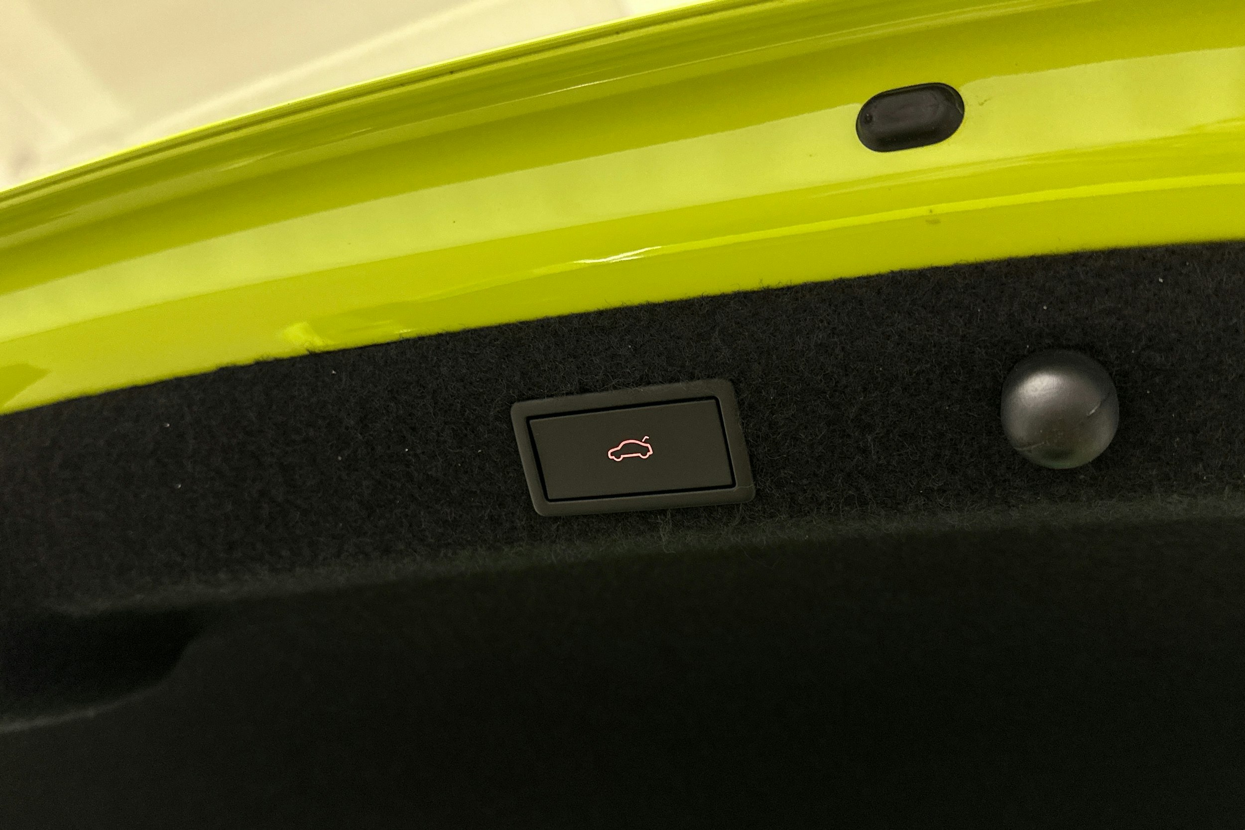 vihreä Skoda Octavia 2024 kuva 27.