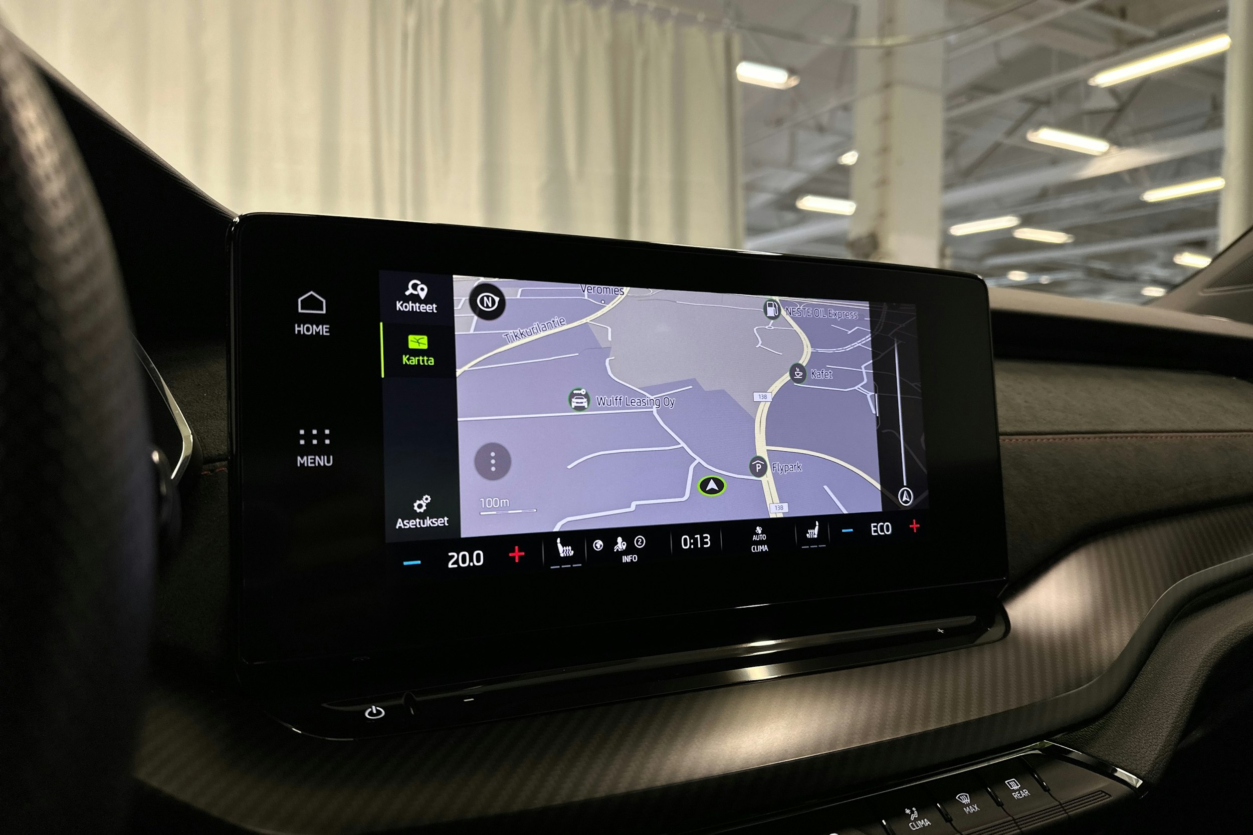 vihreä Skoda Octavia 2024 kuva 18.