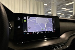 vihreä Skoda Octavia 2024 kuva 18.