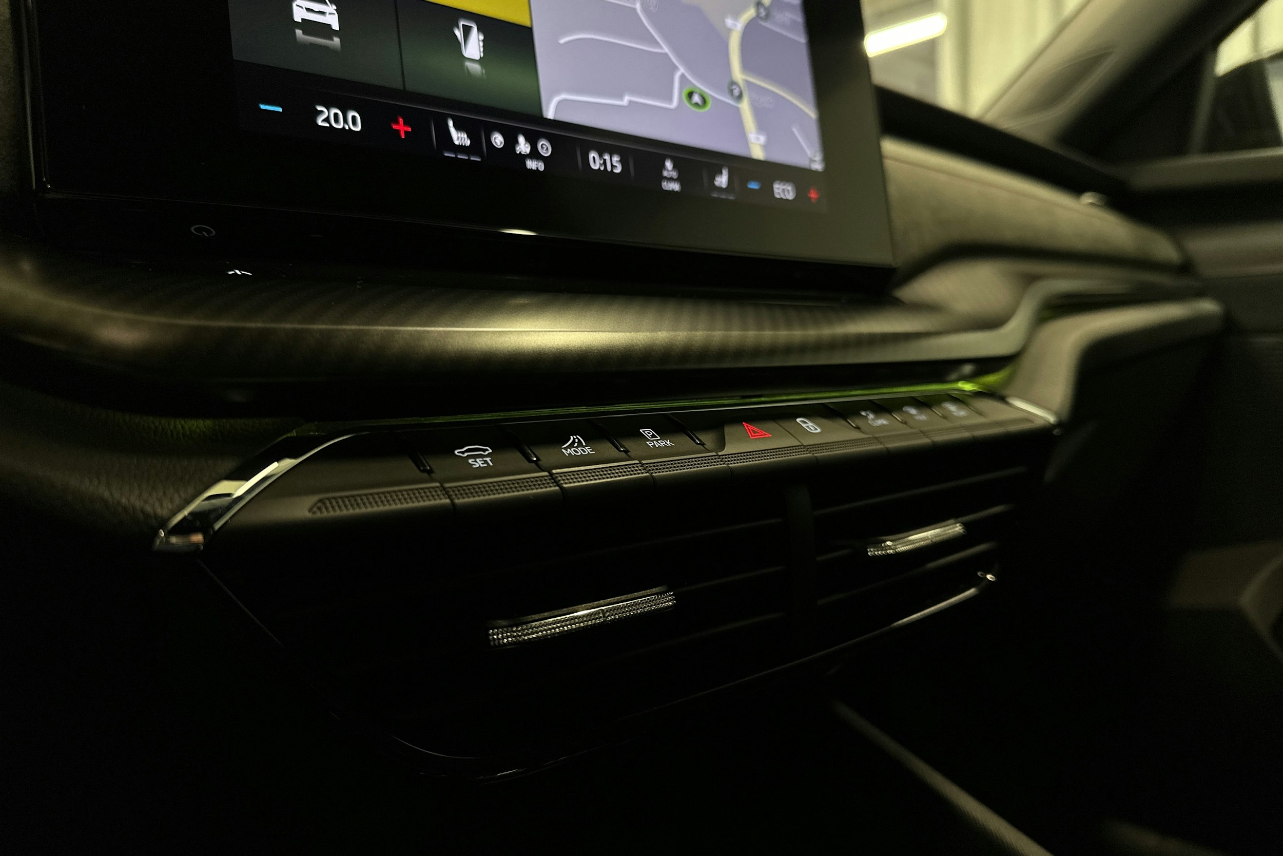 vihreä Skoda Octavia 2024 kuva 23.