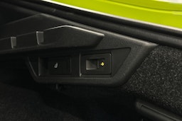 vihreä Skoda Octavia 2024 kuva 28.