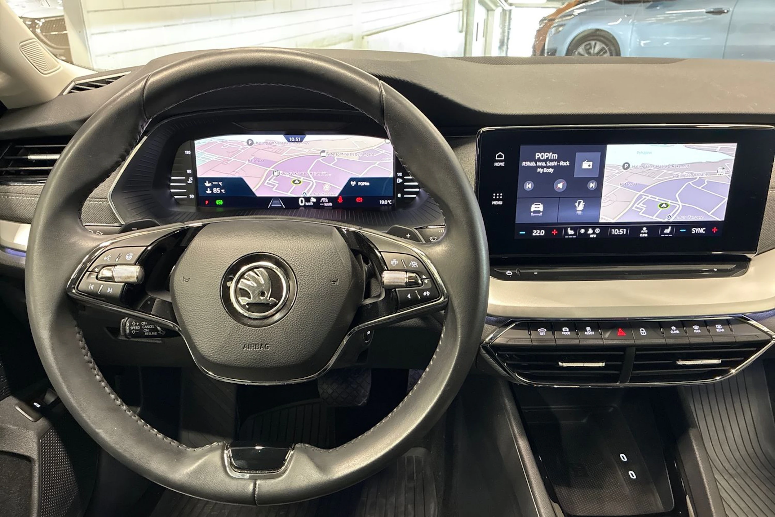 sininen Skoda Octavia 2024 kuva 15.