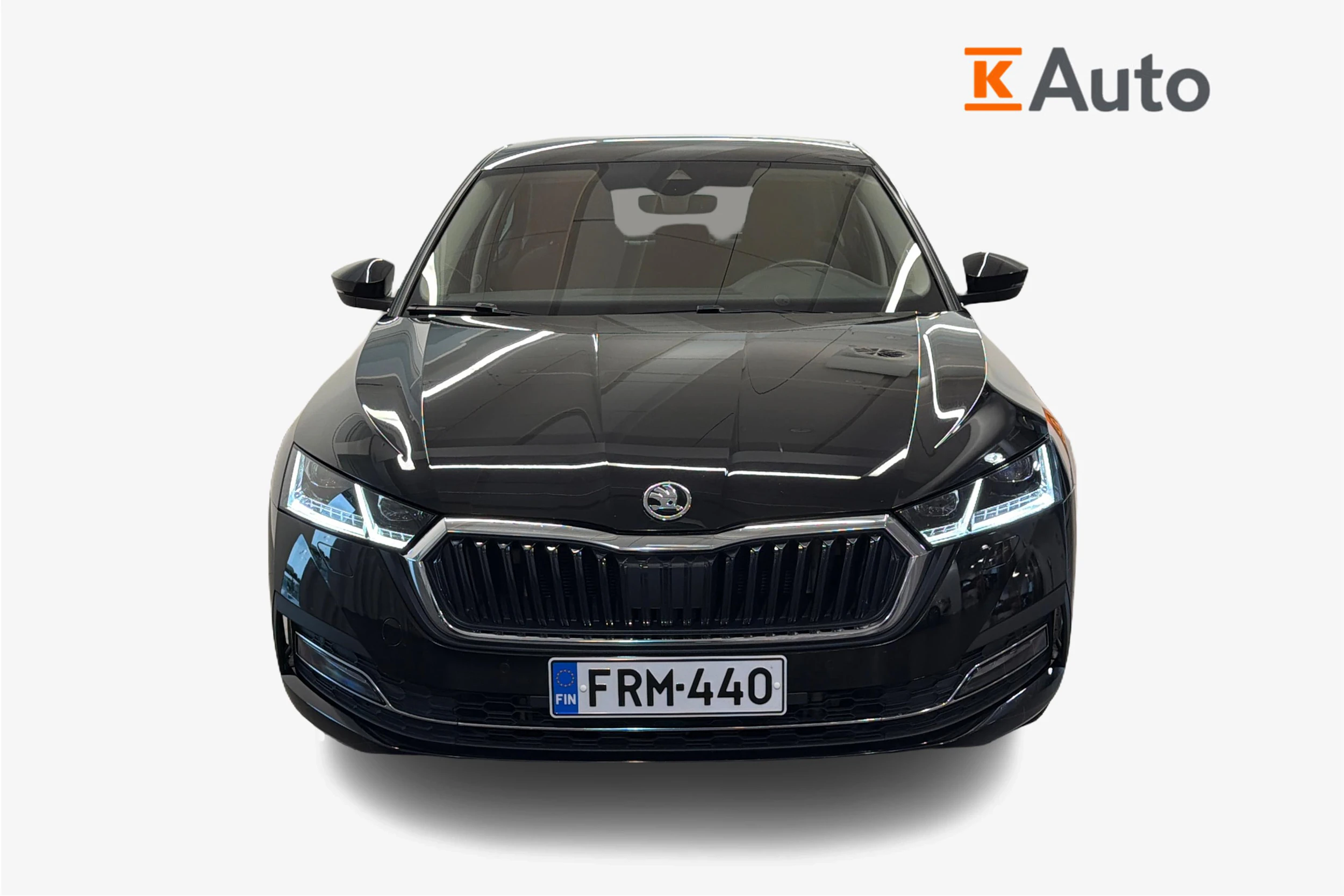 musta Skoda Octavia 2024 kuva 4.