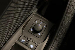 musta Skoda Octavia 2024 kuva 19.