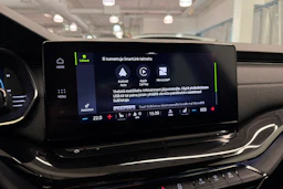 musta Skoda Octavia 2024 kuva 26.