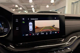 musta Skoda Octavia 2024 kuva 28.