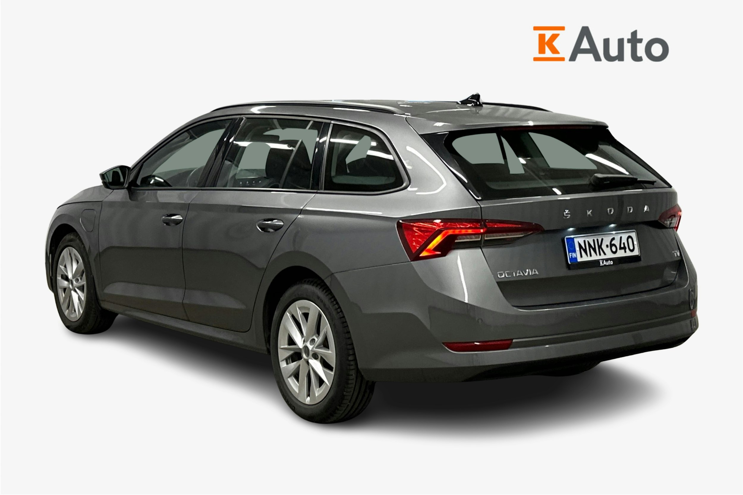 harmaa Skoda Octavia 2024 kuva 2.