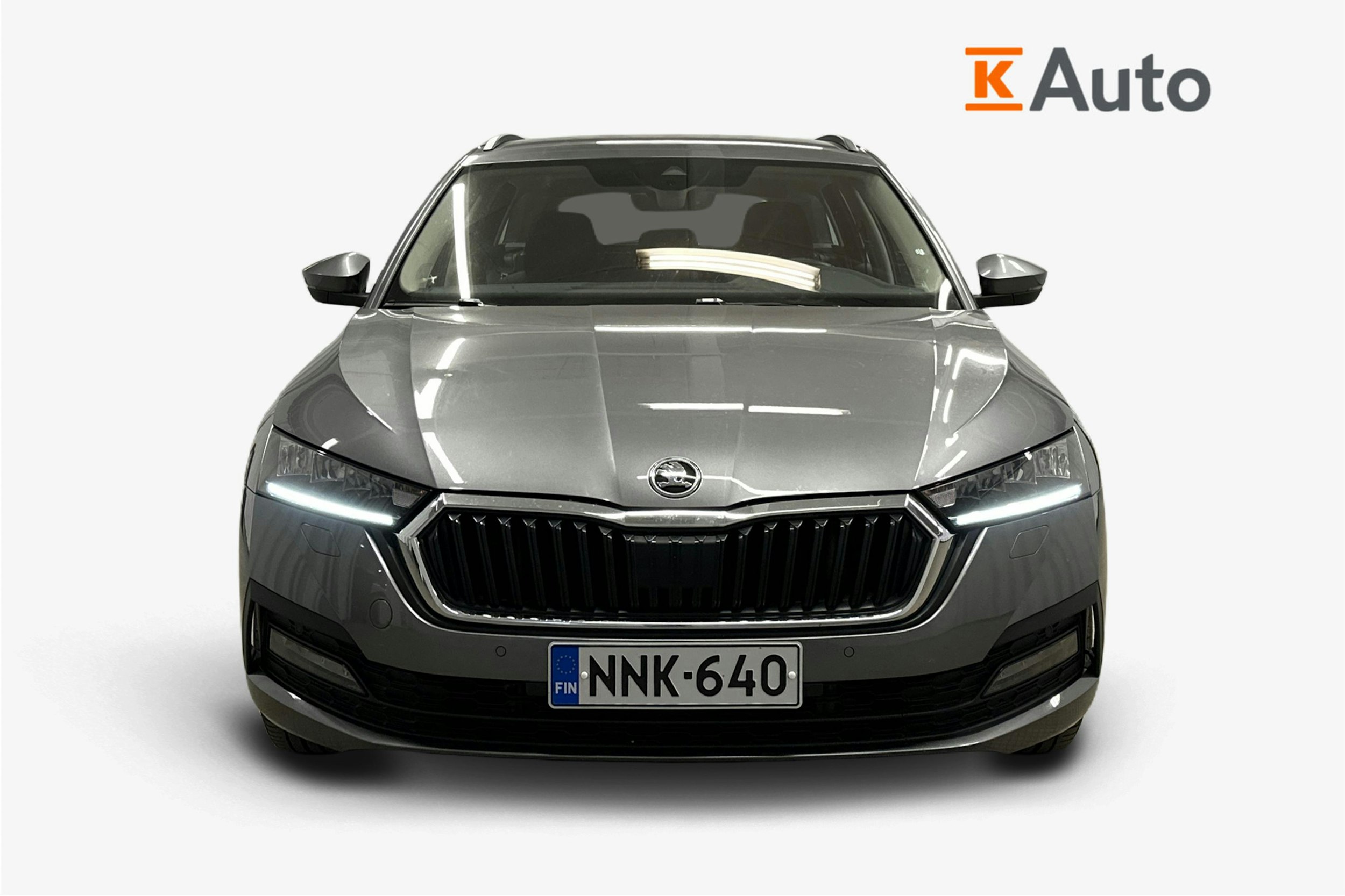harmaa Skoda Octavia 2024 kuva 5.