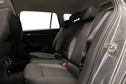 harmaa Skoda Octavia 2024 kuva 10.