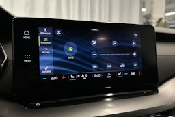 harmaa Skoda Octavia 2024 kuva 23.