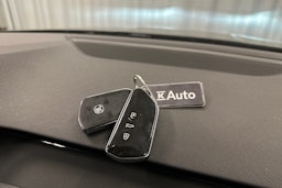 harmaa Skoda Octavia 2024 kuva 26.