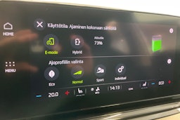 harmaa Skoda Octavia 2024 kuva 18.