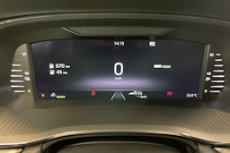 harmaa Skoda Octavia 2024 kuva 19.