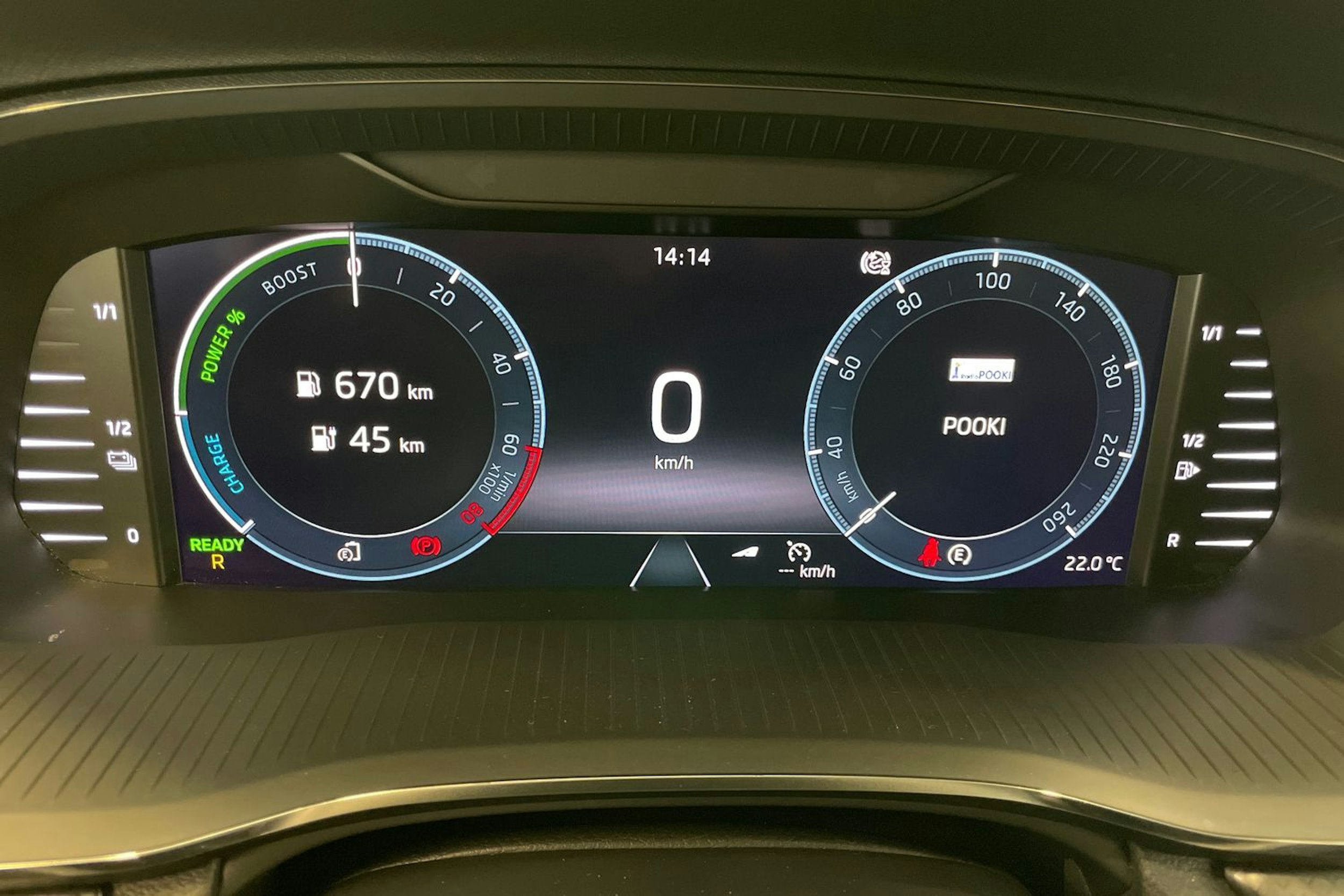 harmaa Skoda Octavia 2024 kuva 20.