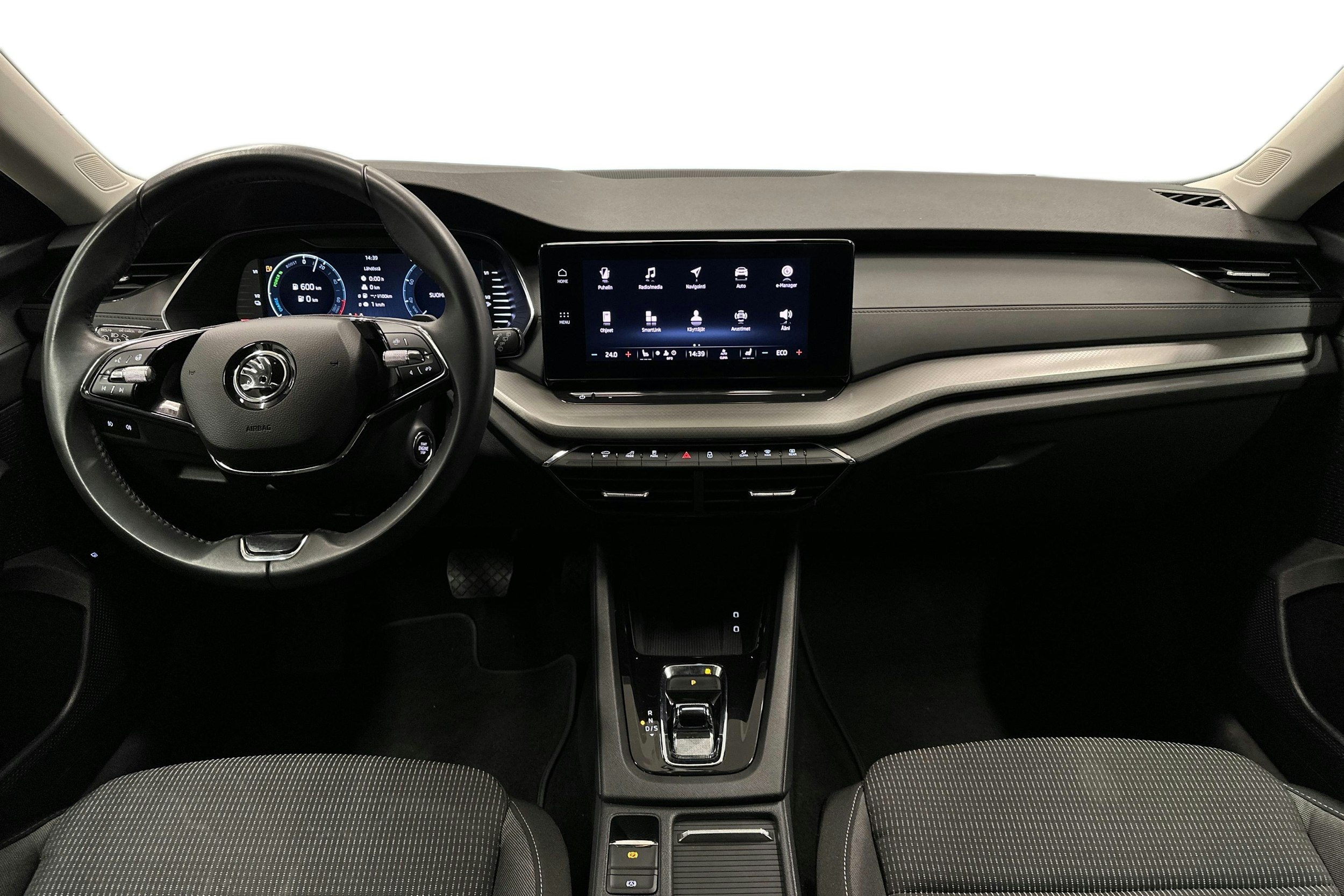 harmaa Skoda Octavia 2024 kuva 9.