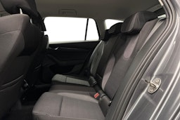harmaa Skoda Octavia 2024 kuva 10.