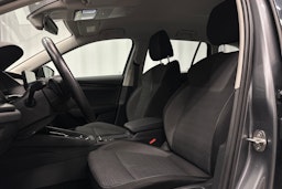 harmaa Skoda Octavia 2024 kuva 16.