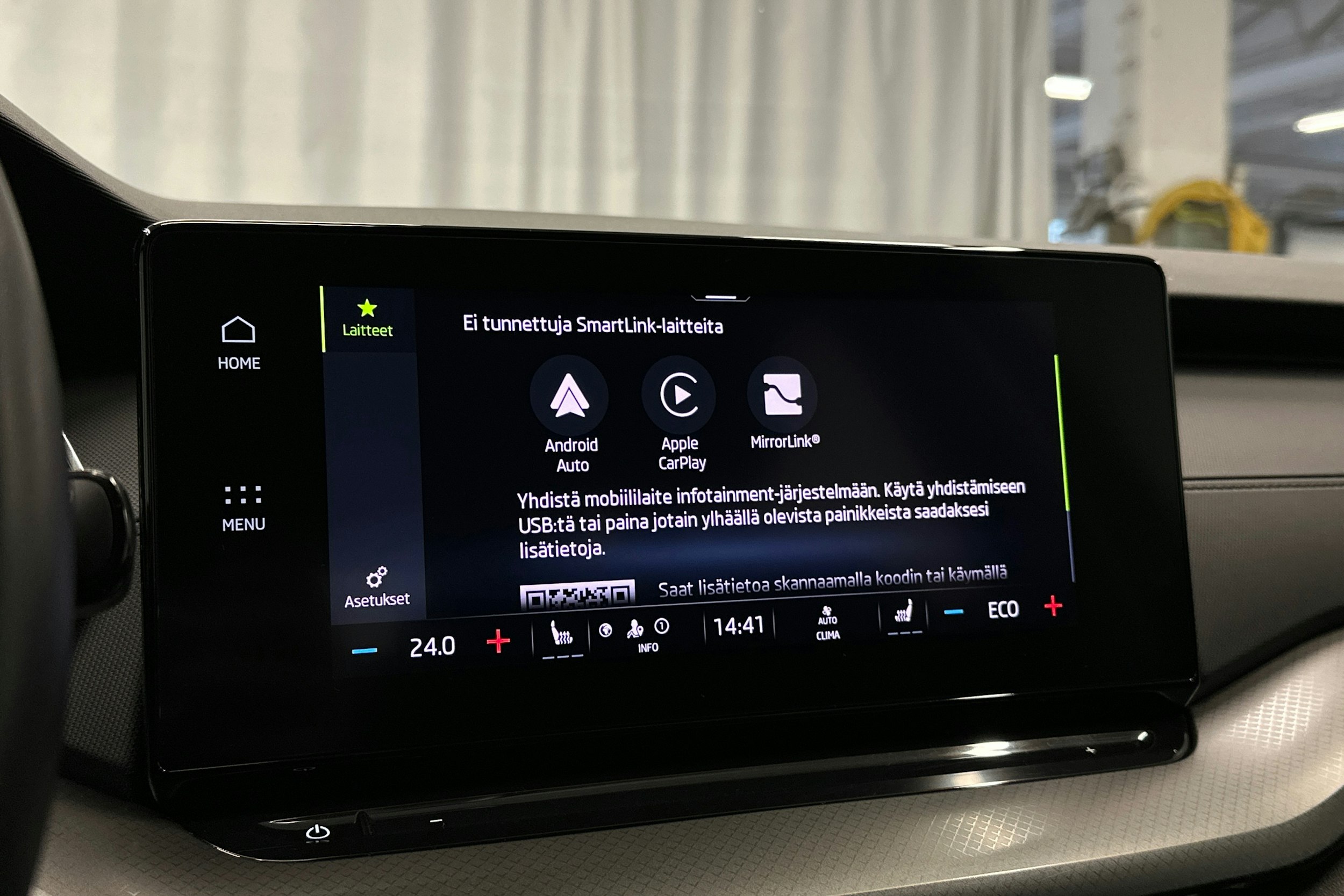 harmaa Skoda Octavia 2024 kuva 24.