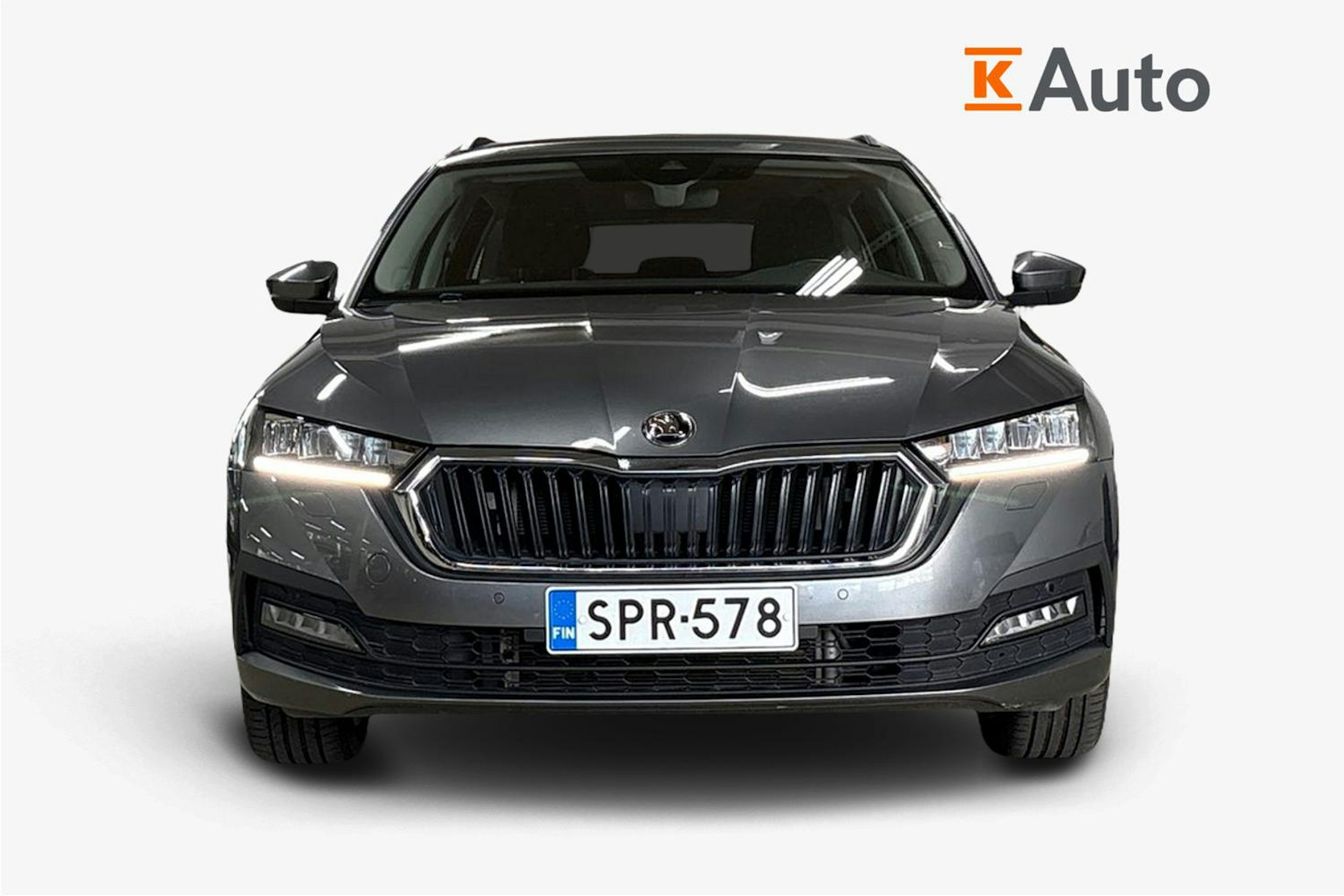 harmaa Skoda Octavia 2024 kuva 5.