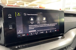 harmaa Skoda Octavia 2024 kuva 21.
