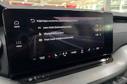 harmaa Skoda Octavia 2024 kuva 22.