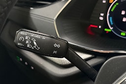 harmaa Skoda Octavia 2024 kuva 26.