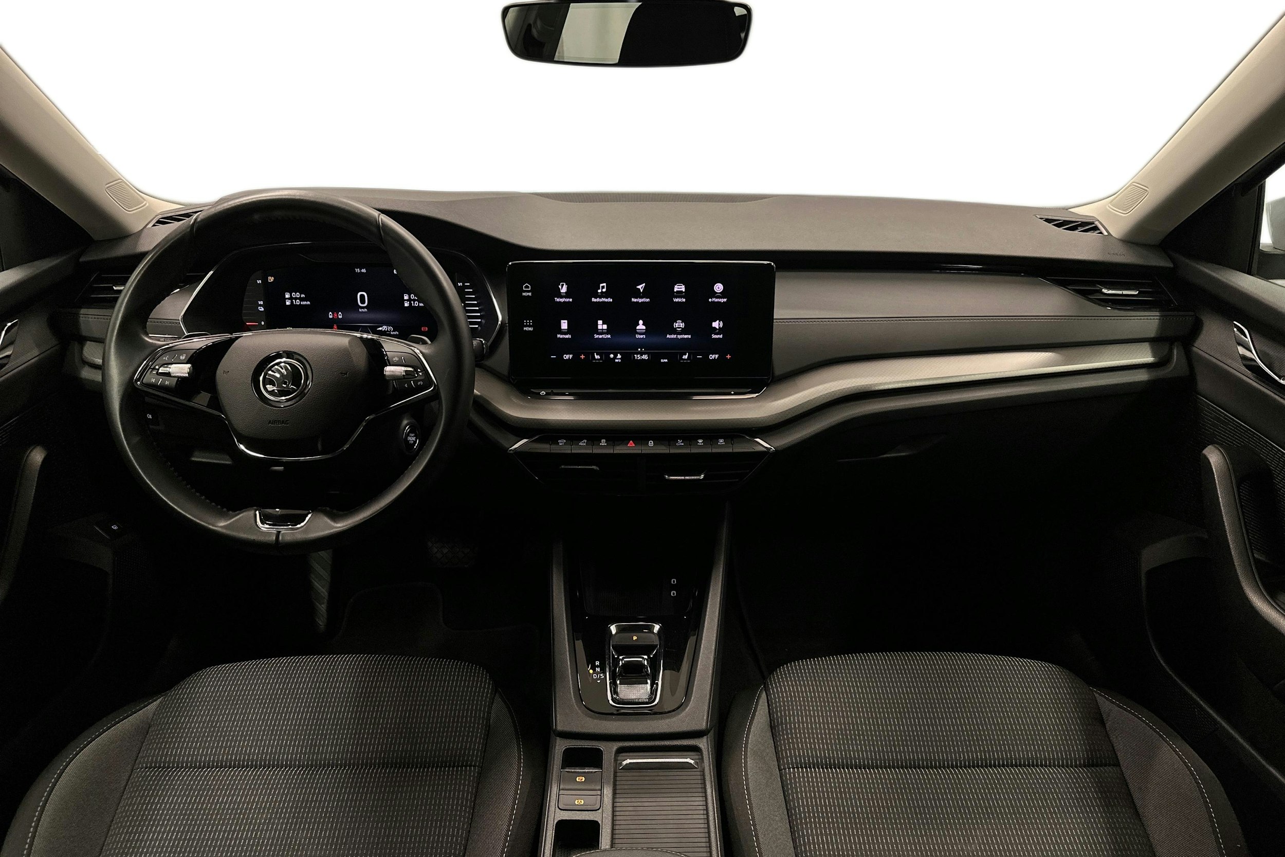 harmaa Skoda Octavia 2024 kuva 9.