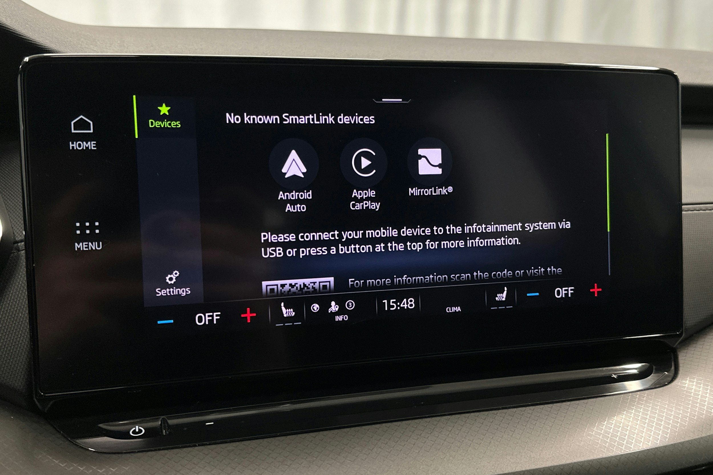 harmaa Skoda Octavia 2024 kuva 22.