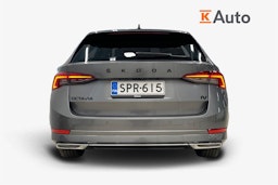 harmaa Skoda Octavia 2024 kuva 3.