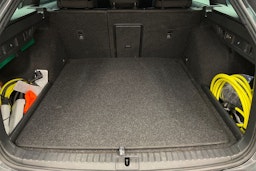 harmaa Skoda Octavia 2024 kuva 24.