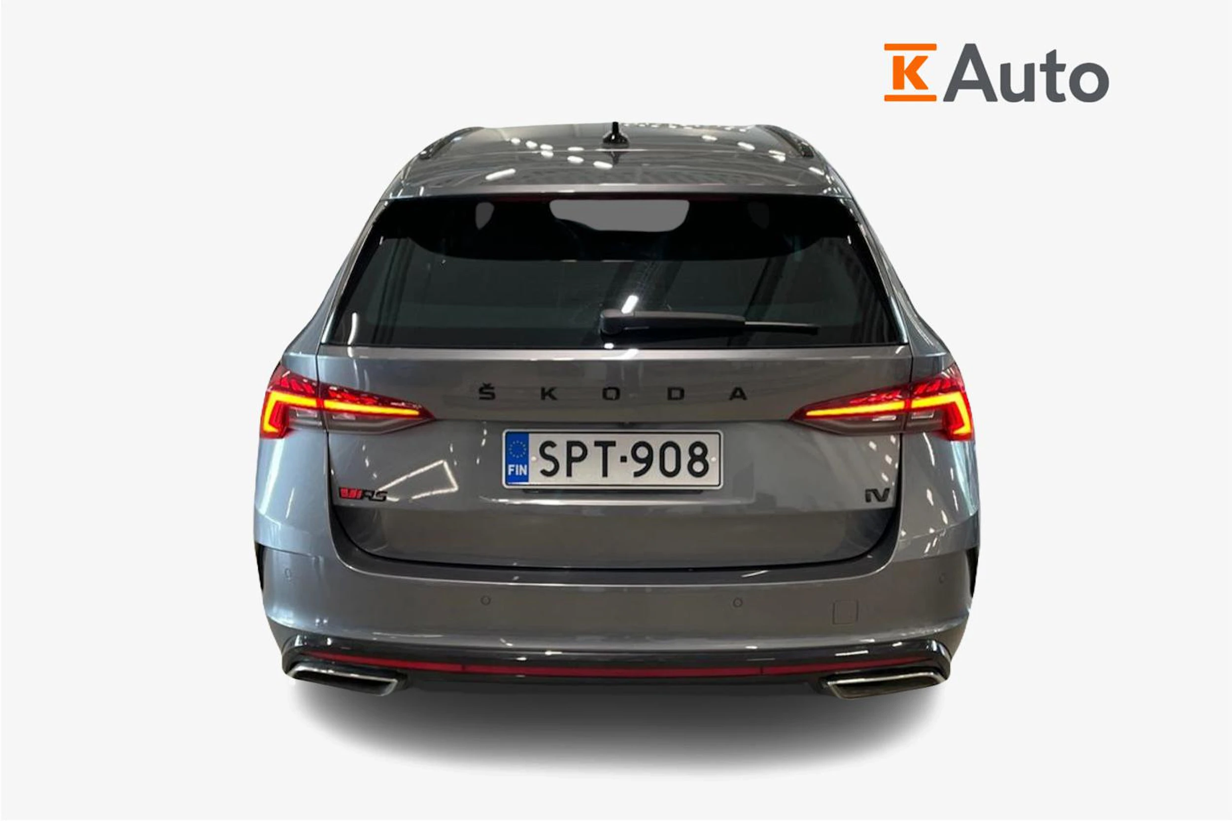 harmaa Skoda Octavia 2024 kuva 3.