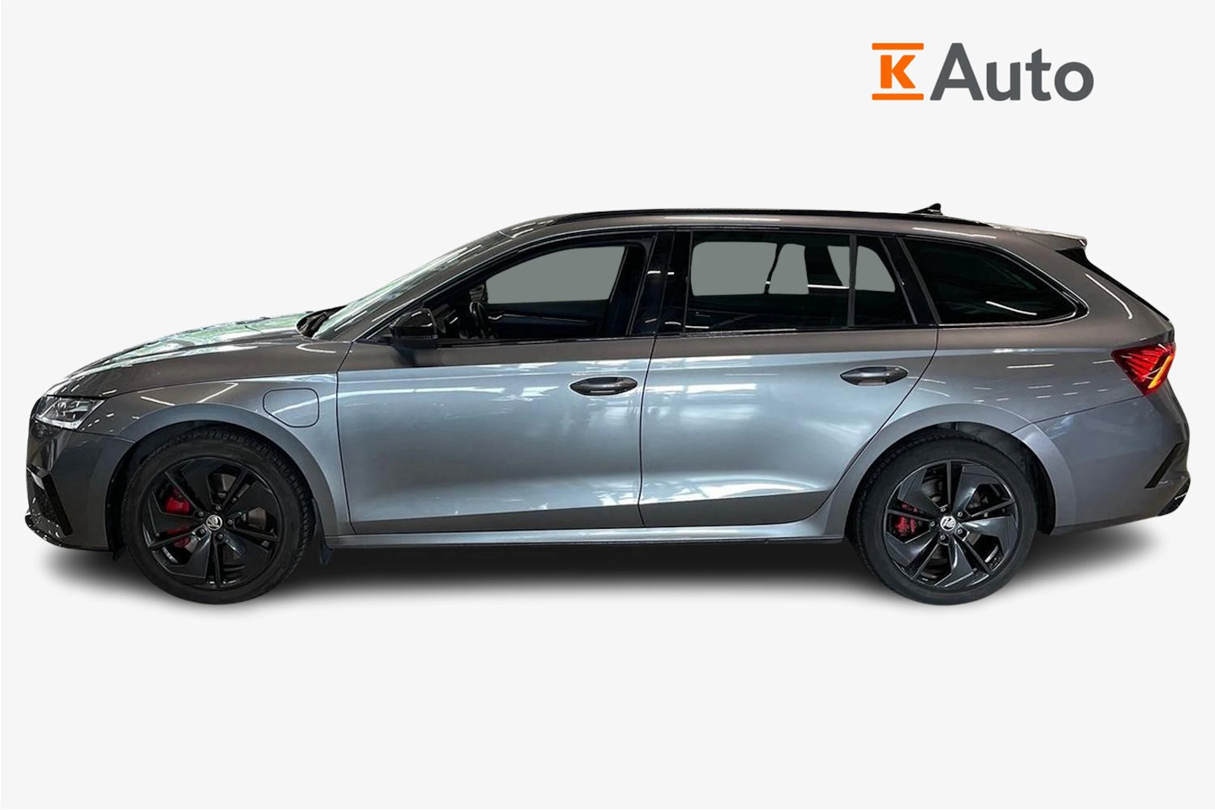 harmaa Skoda Octavia 2024 kuva 5.