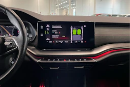 harmaa Skoda Octavia 2024 kuva 22.