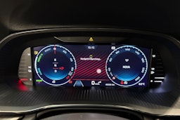 Punainen Skoda OCTAVIA 2024 kuva 14.