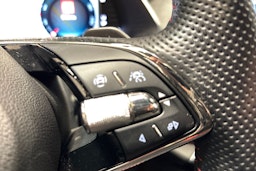 Punainen Skoda OCTAVIA 2024 kuva 20.