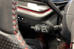 Punainen Skoda OCTAVIA 2024 kuva 21.