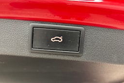 Punainen Skoda OCTAVIA 2024 kuva 27.