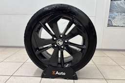 Punainen Skoda OCTAVIA 2024 kuva 30.