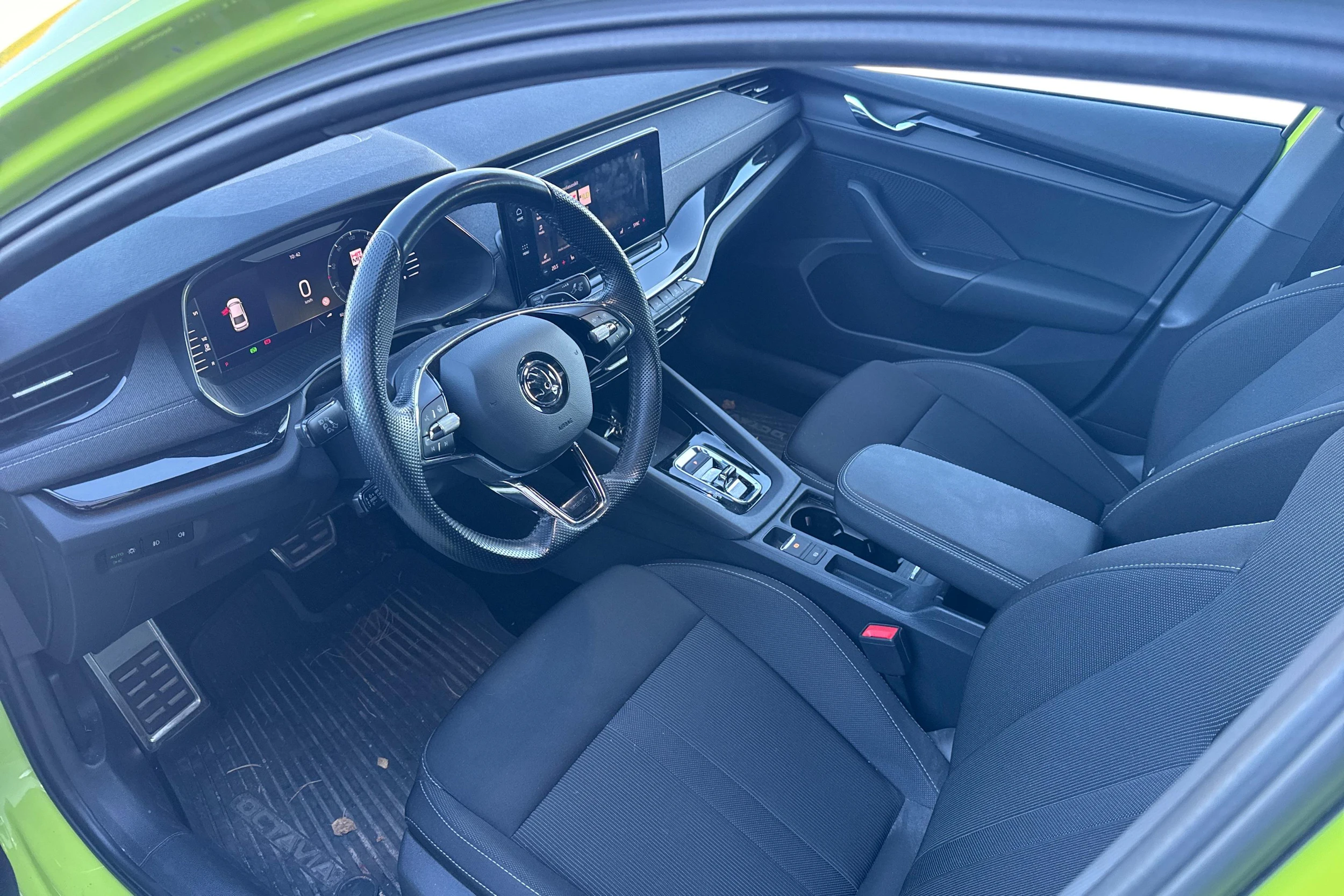 vihreä Skoda Octavia 2024 kuva 3.
