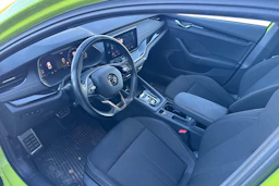 vihreä Skoda Octavia 2024 kuva 3.