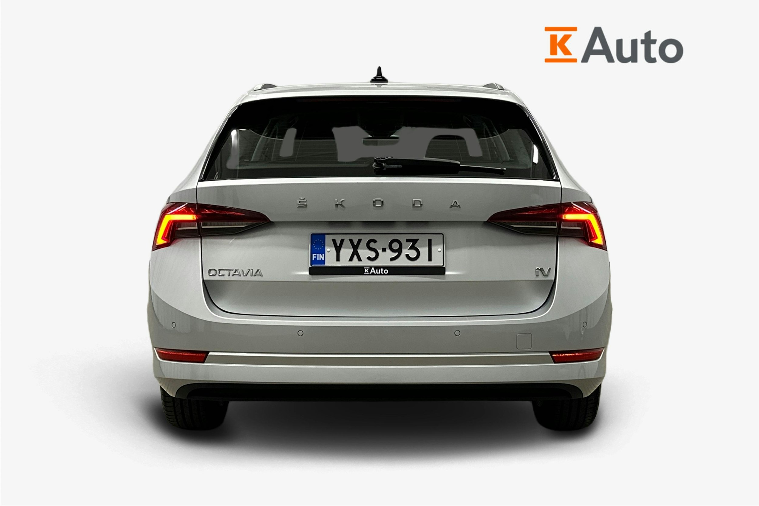 harmaa Skoda Octavia 2024 kuva 3.